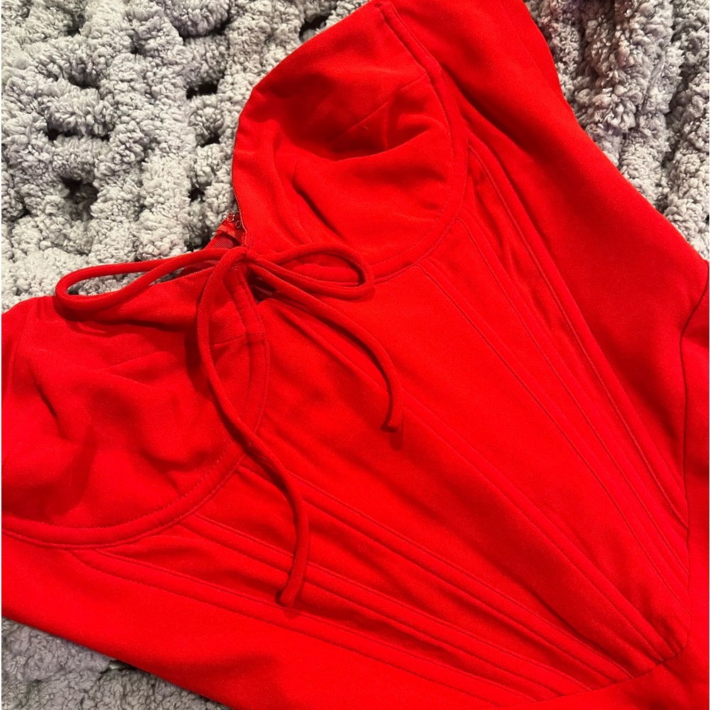 red dress - Picture 3 of 3